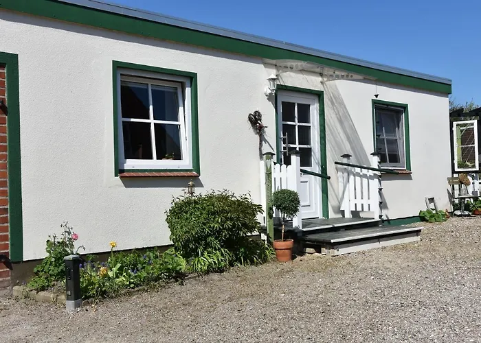 Holiday home Bungalow-gartenzauber *